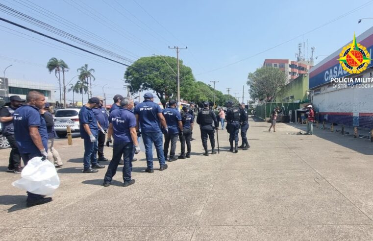DF Legal apreende mercadorias irregulares e homem é conduzido por desacato em Ceilândia