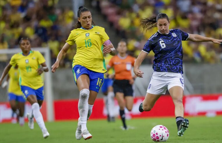Empate com Argentina conclui período de testes na seleção feminina