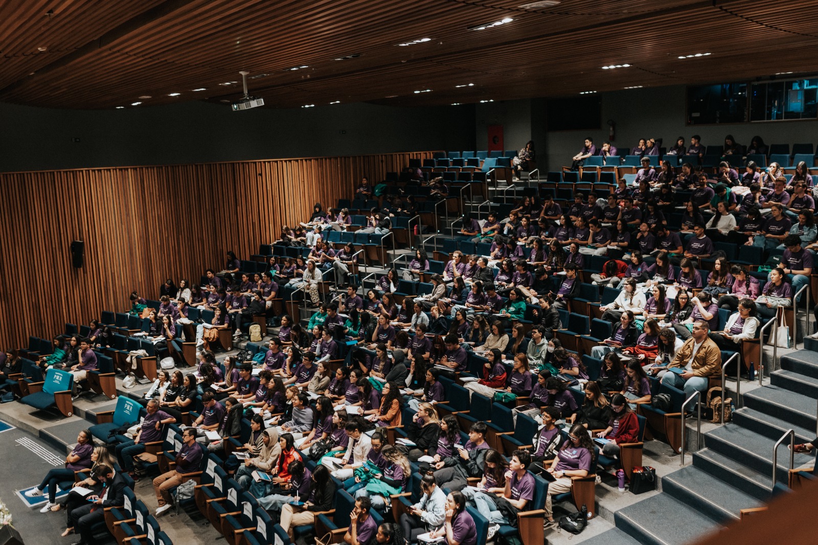 Escola de Brasília promove Aulão Gratuito de Redação para o ENEM 2026 no auditório da Câmara Legislativa do DF