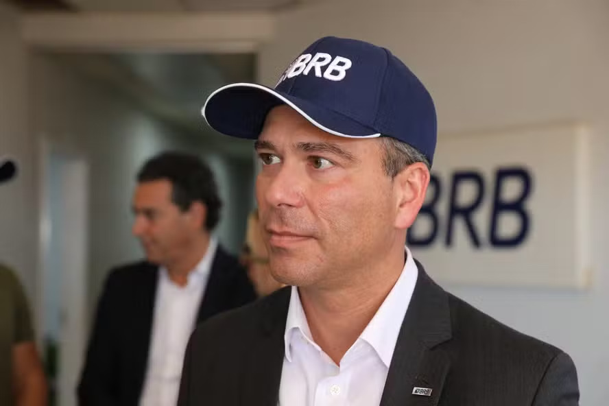 Ex-presidente do BRB afirma que Ibaneis pediu venda do banco ao Master