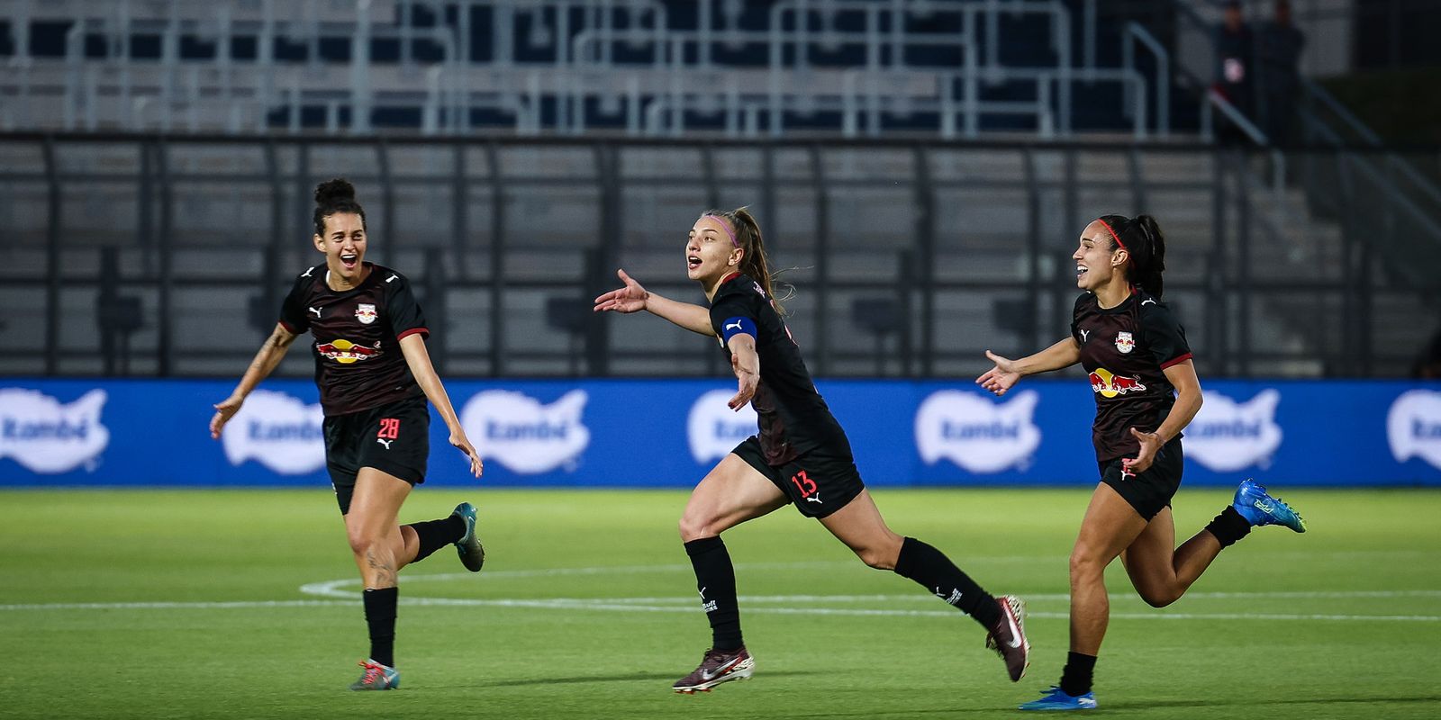 Inter e Bragantino avançam às semifinais da Copa do Brasil Feminina