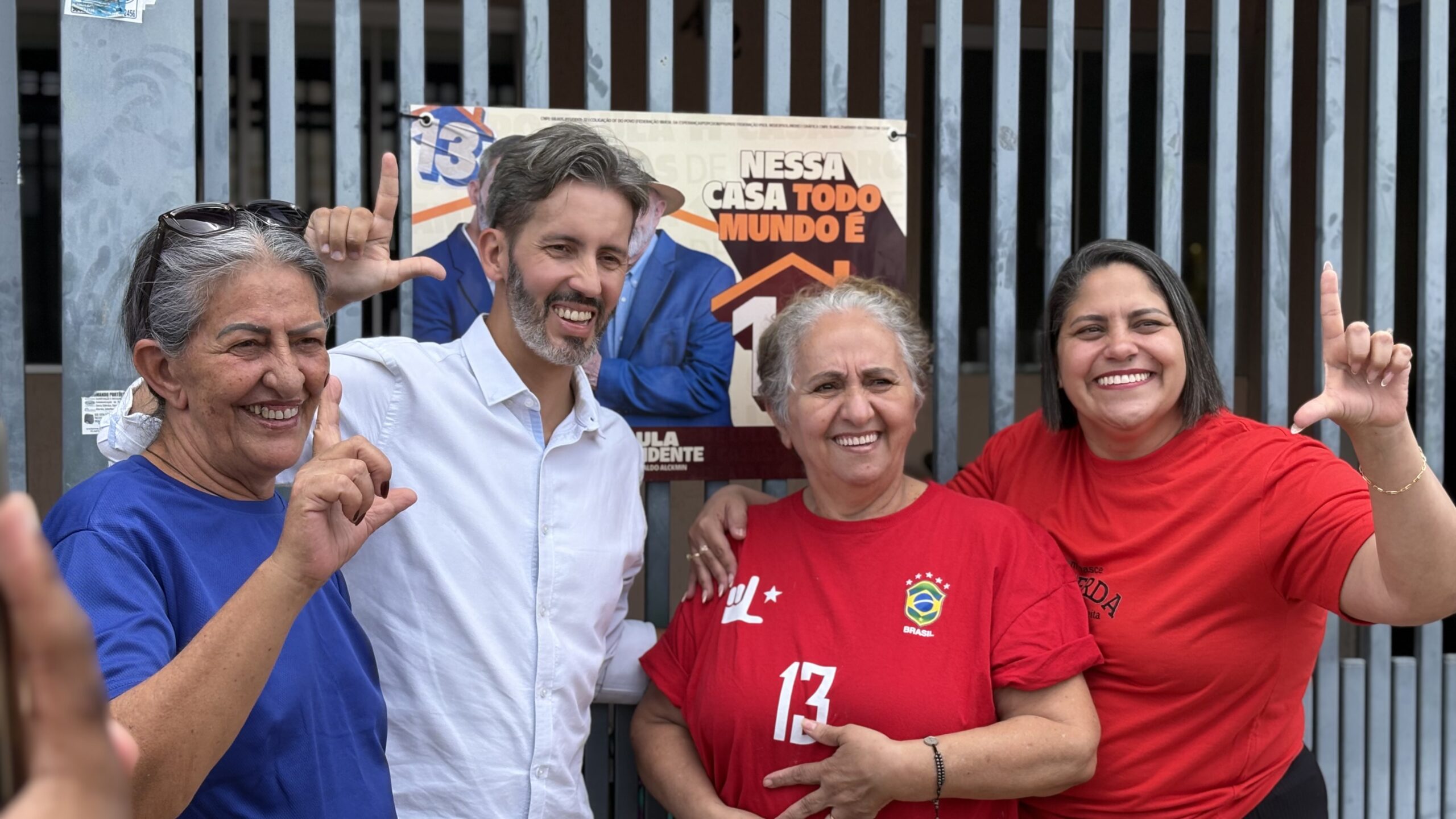 Leandro Grass visita casas de apoiadores em Ceilândia e aposta em mobilização na reta final