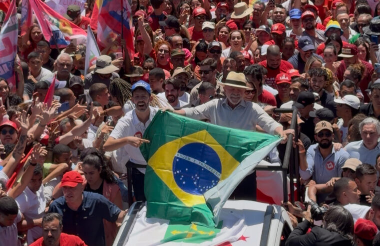 Lula diz que Brasília não será governada por “amigos de Vorcaro”