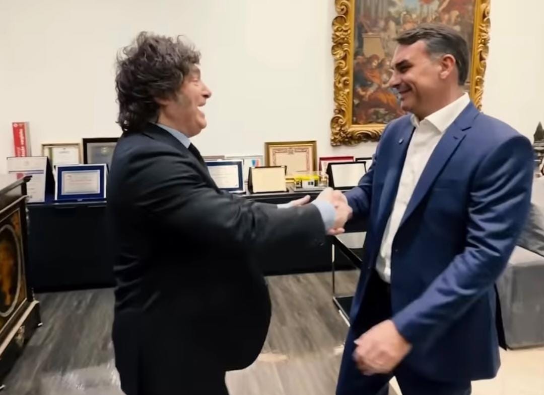 Milei celebra avanço de Flávio e projeta nova fase entre Brasil e Argentina