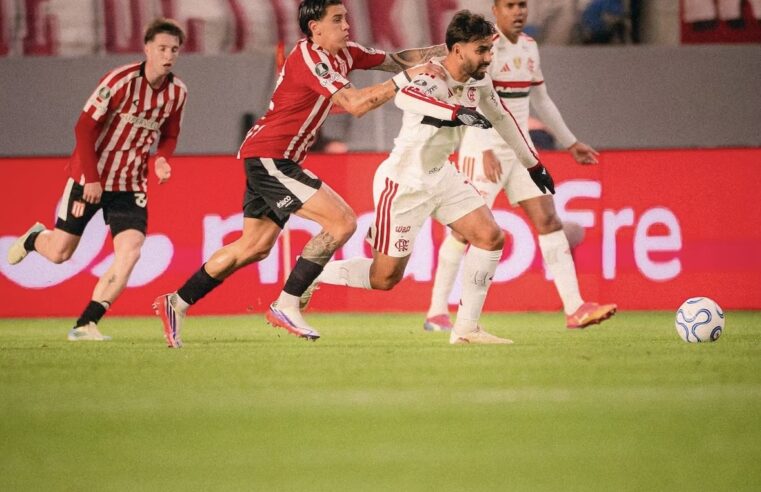 No Maracanã, Flamengo enfrenta Estudiantes por vaga na final da Libertadores