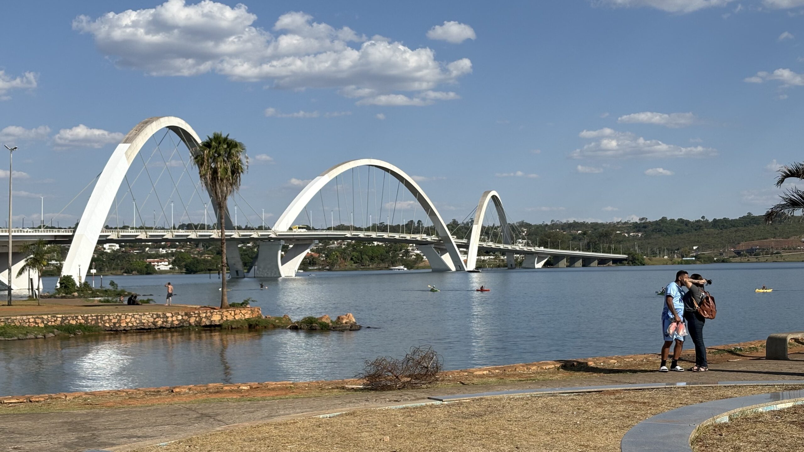 Ocupação irregular na Orla do Lago Paranoá acende alerta para ordenamento
