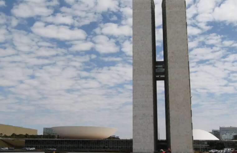 Perfil mais conservador deve mudar agenda do Congresso, diz professor
