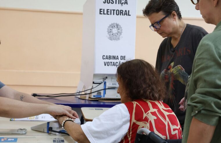 Primeiro turno contou com 43% mais eleitores de ao menos 70 anos