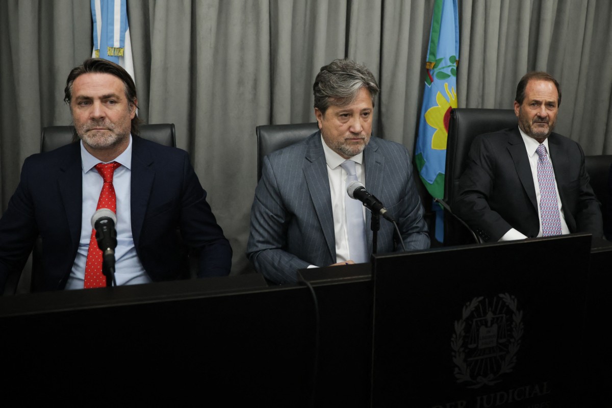 Promotoria pede de 4 a 12 anos de prisão para equipe médica que atendeu Maradona antes de sua morte