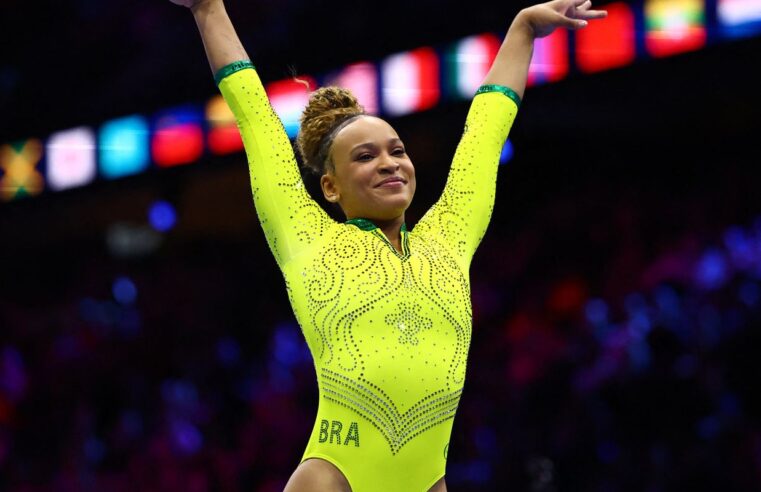 Rebeca, Flavinha e Lorrane avançam às finais do Mundial de Ginástica